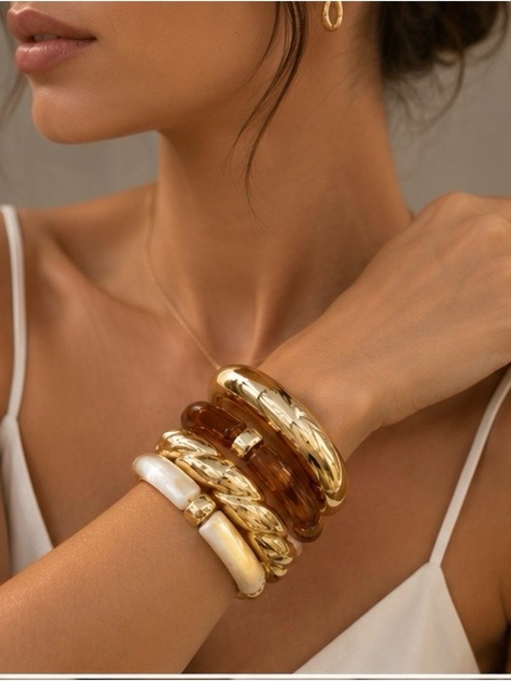 4pcs Gold and Amber Mixed Bangle Bracelet Stack - Women Jewelry